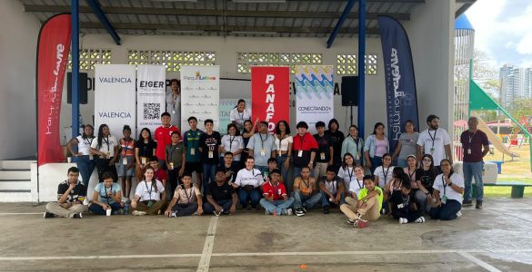 Jóvenes de Parque Lefevre participaron en taller “Conectando Más” que busca fortalecer habilidades emocionales y sociales