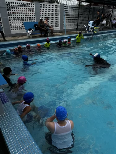 Galería del Curso de Natación – Junta Comunal de Parque Lefevre